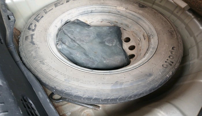 2013 Hyundai i20 MAGNA 1.2, Petrol, Manual, 71,834 km, tyre