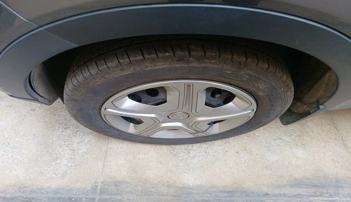 2021 Tata NEXON XM PETROL, Petrol, Manual, 14,151 km, tyre