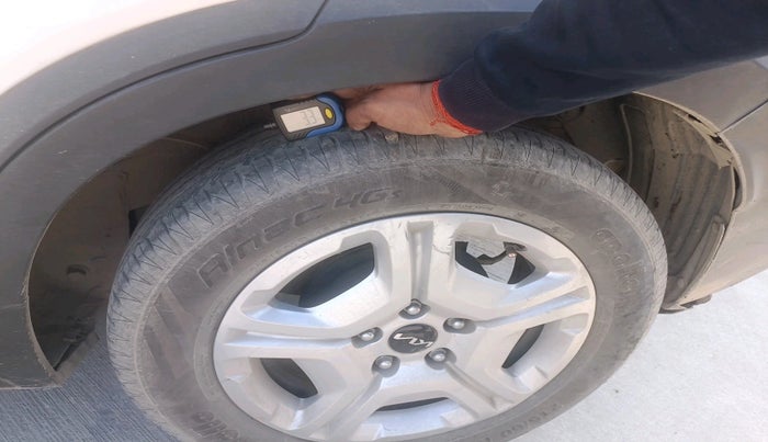 2022 KIA SONET HTK 1.2, Petrol, Manual, 64,547 km, tyre