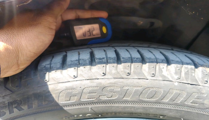 2022 Hyundai Verna SX 1.5 VTVT, Petrol, Manual, 10,708 km, tyre