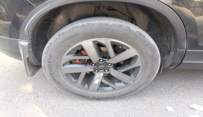 2023 Tata Harrier XZA + O 2.0L RED DARK EDITION 5 STR, Diesel, Automatic, 56,277 km, tyre