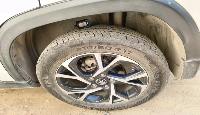 2023 Toyota URBAN CRUISER HYRYDER G HYBRID, Hybrid, Automatic, 96,403 km, tyre