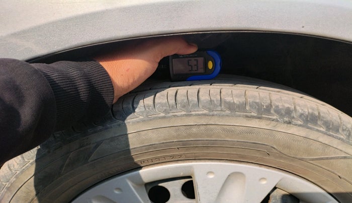 2015 Honda Brio S MT, Petrol, Manual, 59,110 km, tyre