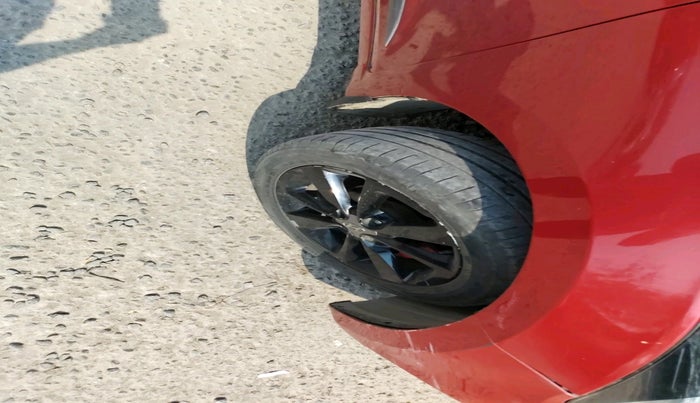 2014 Hyundai i20 ASTA 1.4 CRDI, Diesel, Manual, 1,26,590 km, tyre