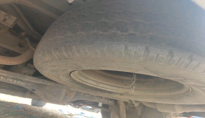 2013 Tata Aria PLEASURE 4X4, Diesel, Manual, 1,05,666 km, tyre