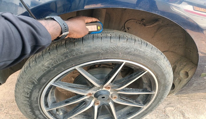 2023 Tata ALTROZ XT PETROL, Petrol, Manual, 19,827 km, tyre