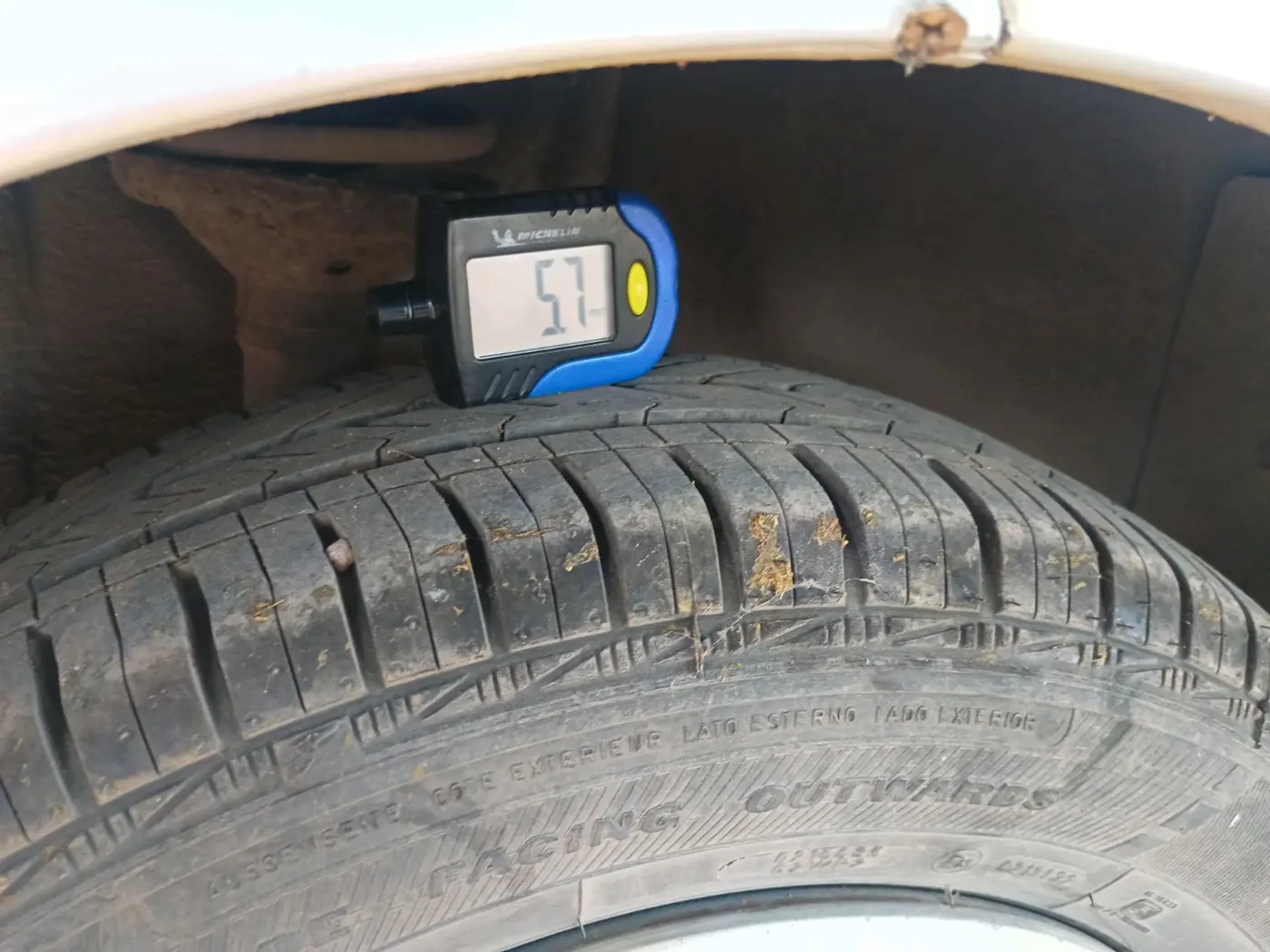 2006 Tata Indica V2 Turbo DLG, Diesel, Manual, 1,09,980 km, tyre