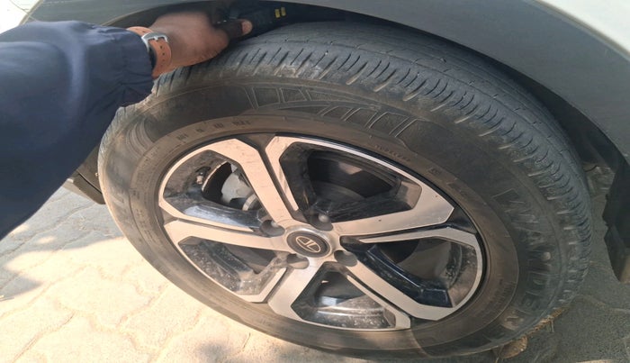 2021 Tata NEXON XZ PLUS PETROL SUNROOF, Petrol, Manual, 1,13,859 km, tyre