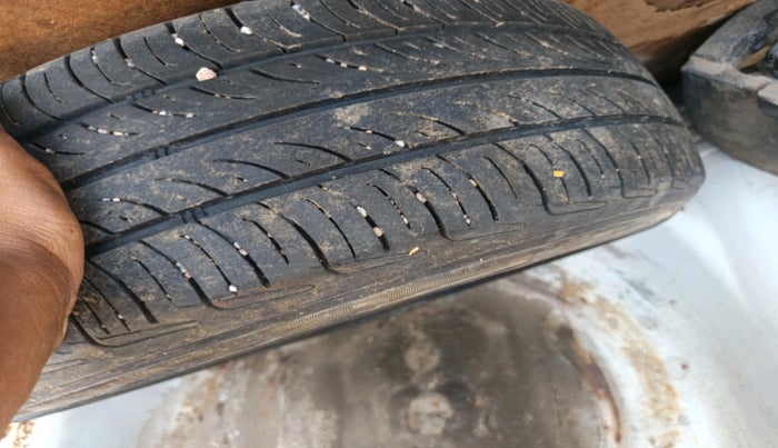 2013 Honda Amaze 1.5L I-DTEC VX, Diesel, Manual, 3,28,970 km, tyre