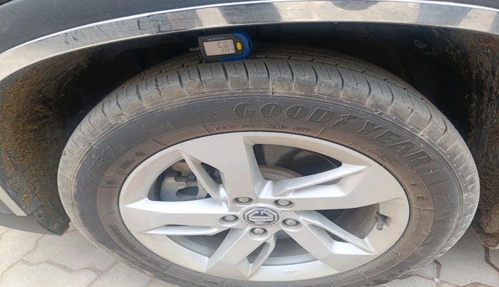 2021 MG HECTOR SUPER 1.5 PETROL, Petrol, Manual, 31,070 km, tyre