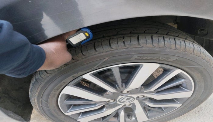 2020 Honda City 1.5L I-VTEC ZX, Petrol, Manual, 55,855 km, tyre