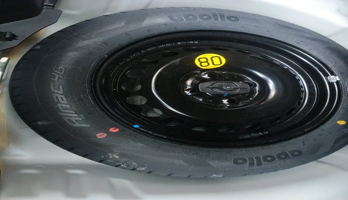 2024 Maruti Baleno ALPHA PETROL 1.2, Petrol, Manual, 7,115 km, tyre