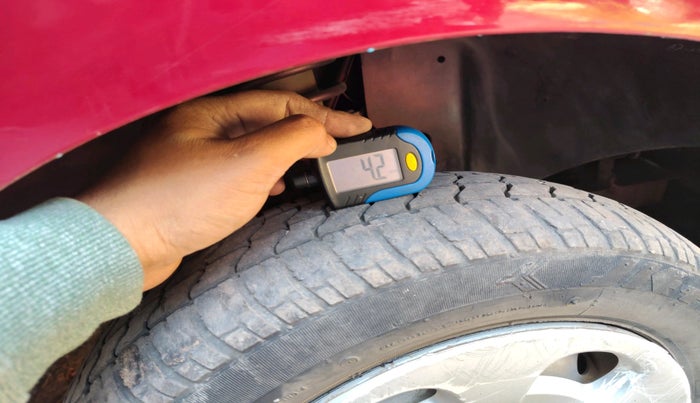 2015 Tata Nano TWIST XTA, Petrol, Automatic, 67,650 km, tyre