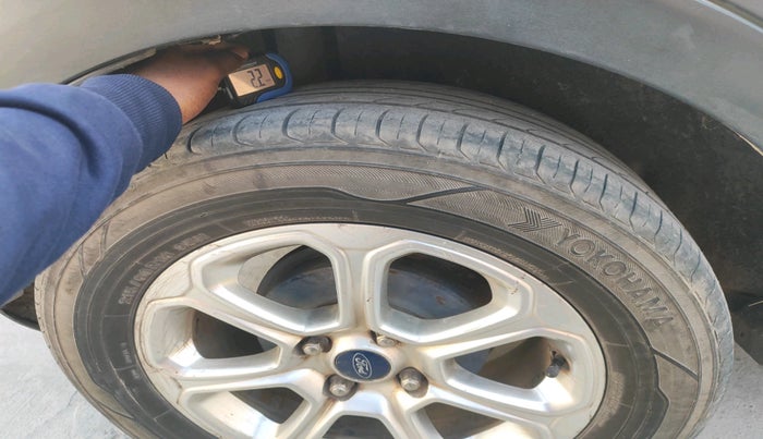 2018 Ford Ecosport TITANIUM + 1.5L PETROL AT, CNG, Automatic, 1,10,841 km, tyre