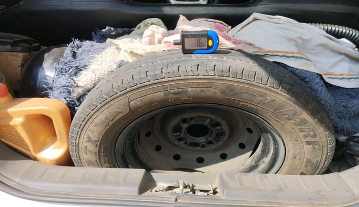 2018 Maruti Alto 800 LXI, Petrol, Manual, 99,948 km, tyre