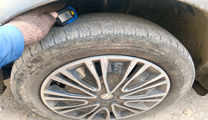 2019 Tata Tiago XZ PETROL, Petrol, Manual, 1,85,296 km, tyre