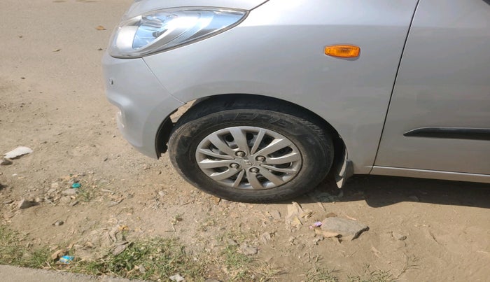 2014 Hyundai i10 SPORTZ 1.1, Petrol, Manual, 28,696 km, tyre