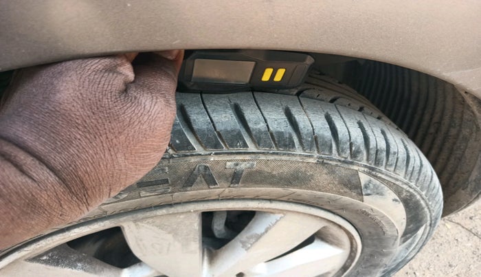 2013 Hyundai i20 ASTA 1.2, Petrol, Manual, 85,396 km, tyre