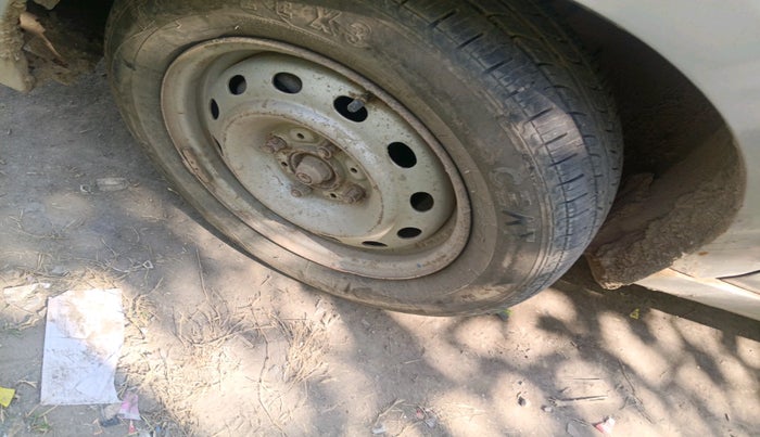 2018 Tata Tiago XZ PETROL, Petrol, Manual, 51,895 km, tyre