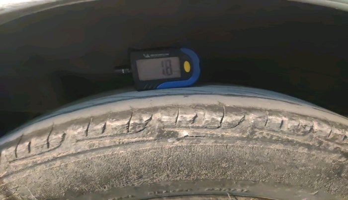 2011 Maruti Wagon R 1.0 VXI, Petrol, Manual, 1,25,326 km, tyre