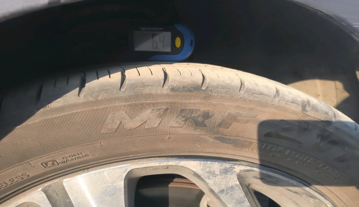 2024 Hyundai AURA SX 1.2 CNG, CNG, Manual, 70,415 km, tyre