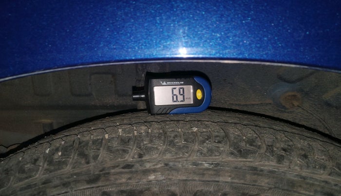 2020 Maruti Celerio VXI, Petrol, Manual, 8,390 km, tyre