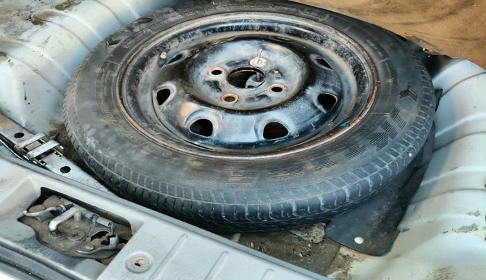 2011 Maruti Alto K10 VXI, Petrol, Manual, 98,588 km, tyre