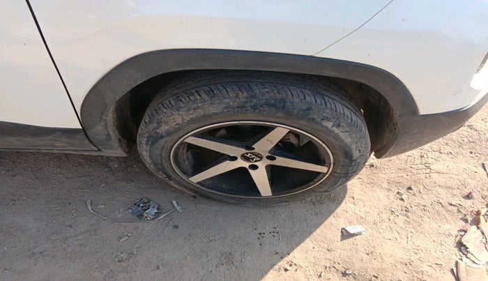 2023 Tata PUNCH PURE MT, Petrol, Manual, 28,968 km, tyre