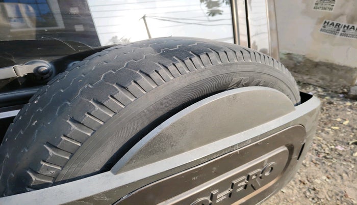 2012 Mahindra Bolero ZLX BS IV, Diesel, Manual, 1,19,350 km, tyre