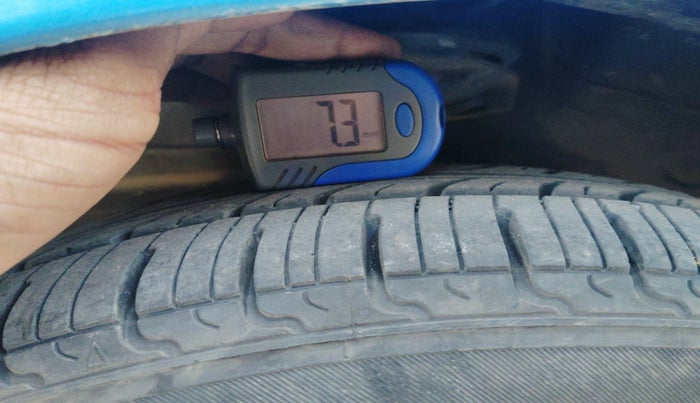 2014 Maruti Celerio VXI AMT, CNG, Automatic, 1,43,427 km, tyre