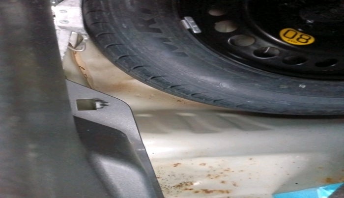 2015 Maruti Baleno ZETA PETROL 1.2, Petrol, Manual, 61,890 km, tyre