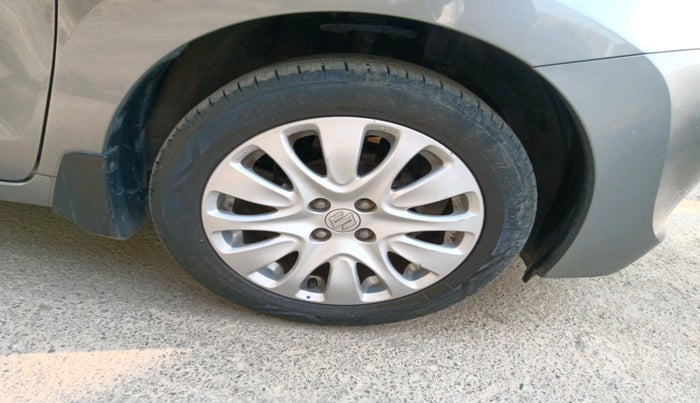 2015 Maruti Baleno ZETA PETROL 1.2, Petrol, Manual, 61,890 km, tyre