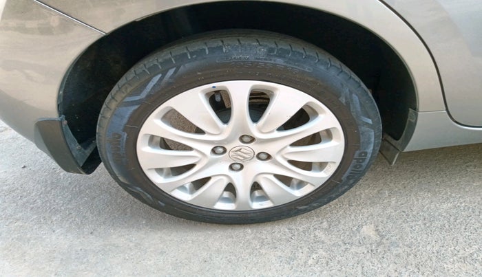 2015 Maruti Baleno ZETA PETROL 1.2, Petrol, Manual, 61,890 km, tyre