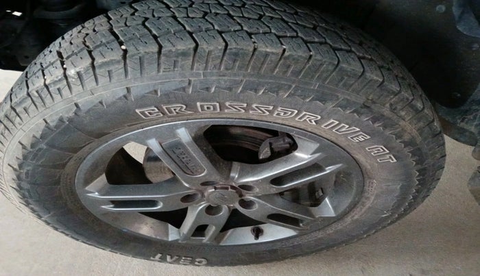 2022 Mahindra Thar LX PETROL HT 4WD AT, Petrol, Automatic, 18,965 km, tyre