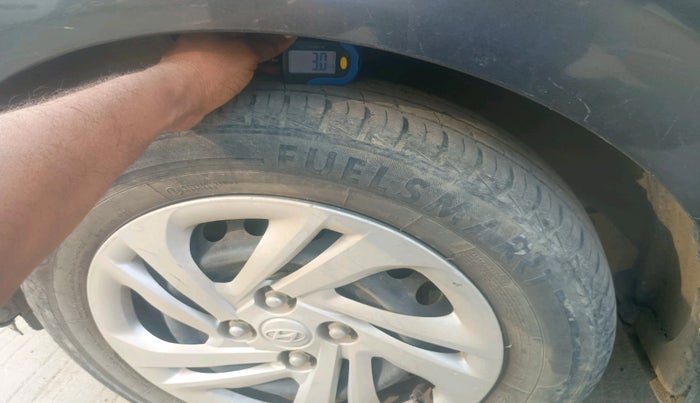 2020 Hyundai AURA S 1.2 CNG, CNG, Manual, 1,01,846 km, tyre