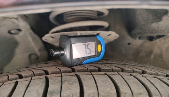 2016 Honda City 1.5L I-VTEC VX CVT, Petrol, Automatic, 1,26,873 km, tyre