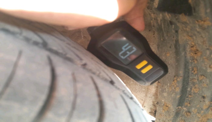 2014 Honda Amaze 1.5L I-DTEC S, Diesel, Manual, 89,563 km, tyre