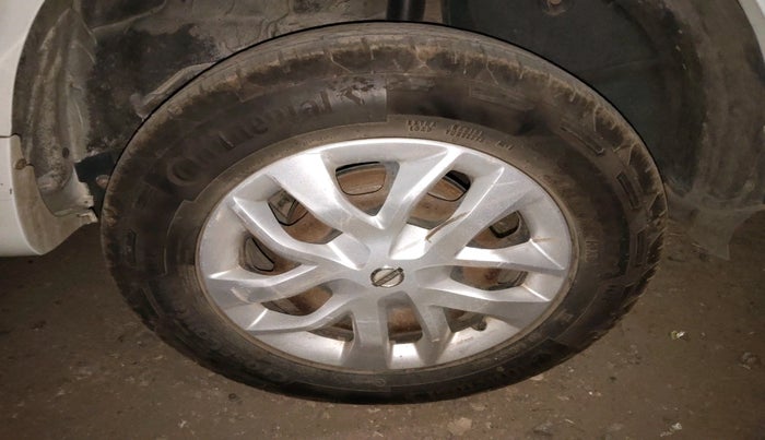 2016 Nissan Terrano XE (D), Diesel, Manual, 80,922 km, tyre