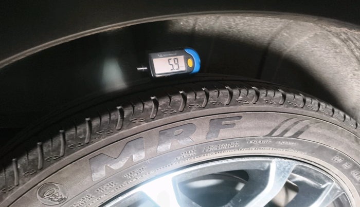 2025 Maruti XL6 ALPHA AT, Petrol, Automatic, 19,507 km, tyre