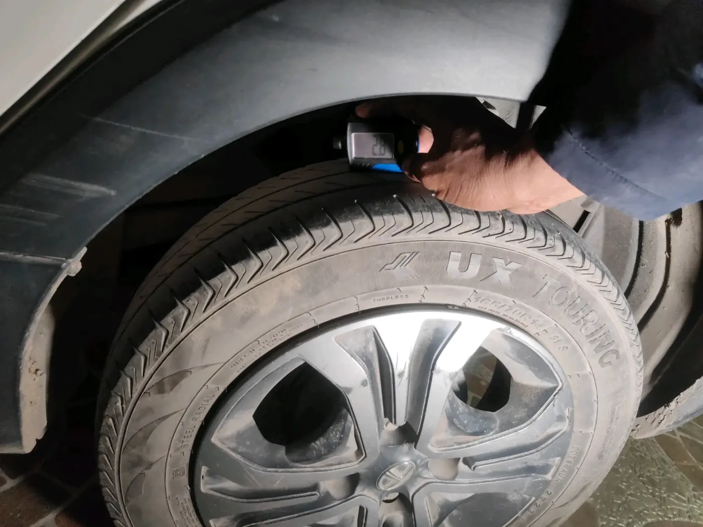 2018 Tata TIAGO NRG PETROL, Petrol, Manual, 90,788 km, tyre