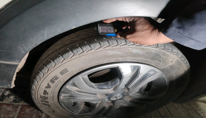 2018 Tata TIAGO NRG PETROL, Petrol, Manual, 90,788 km, tyre