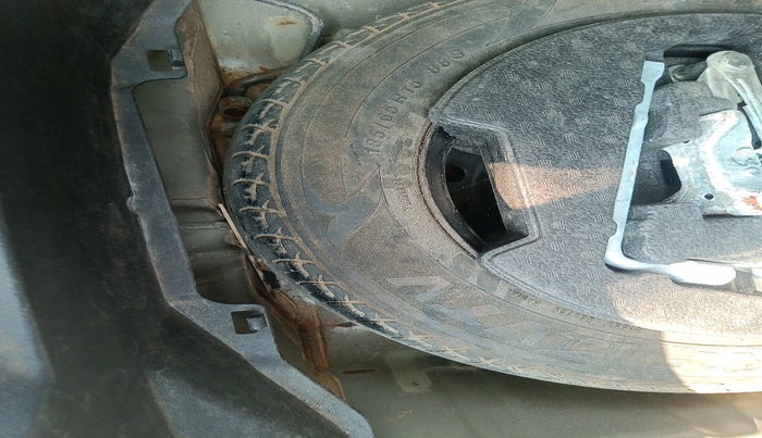 2016 Maruti Ciaz VDI+ SHVS, Diesel, Manual, 73,014 km, tyre