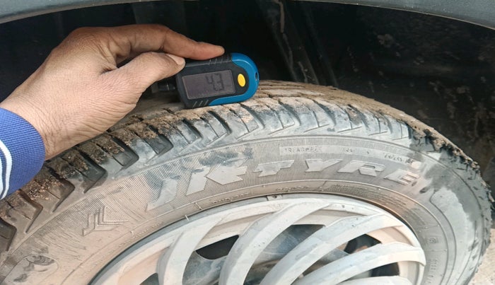 2018 Renault Kwid RXT 0.8 (O), Petrol, Manual, 64,976 km, tyre