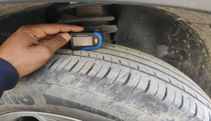 2020 Tata Harrier XZA 2.0L, Diesel, Automatic, 78,211 km, tyre