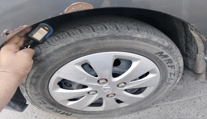 2011 Hyundai i10 MAGNA 1.2, Petrol, Manual, 81,174 km, tyre