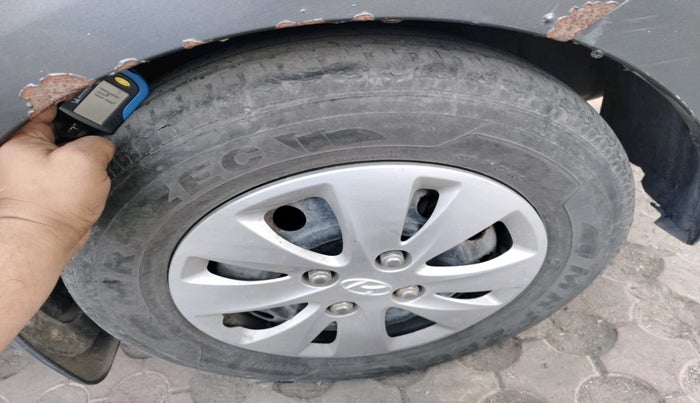 2011 Hyundai i10 MAGNA 1.2, Petrol, Manual, 81,174 km, tyre