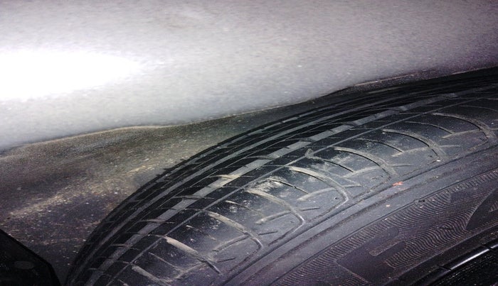 2019 Maruti Ciaz ALPHA 1.5 SHVS PETROL, Petrol, Manual, 45,202 km, tyre