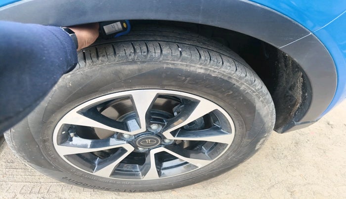 2020 Tata NEXON XZ PLUS PETROL, Petrol, Manual, 64,265 km, tyre