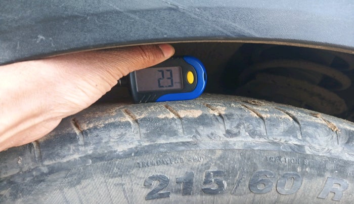 2018 Hyundai Creta SX (O) 1.6 DIESEL, Diesel, Manual, 1,06,011 km, tyre