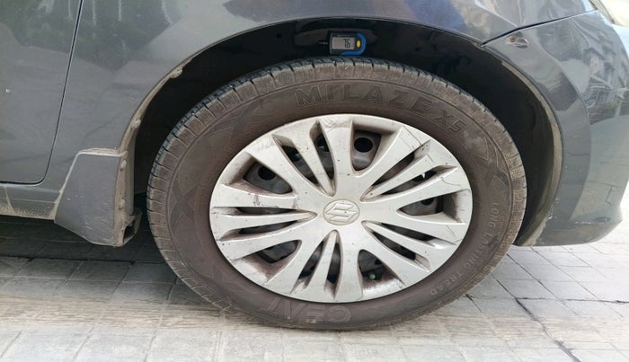 2014 Maruti Ertiga VXI CNG, CNG, Manual, 1,10,429 km, tyre